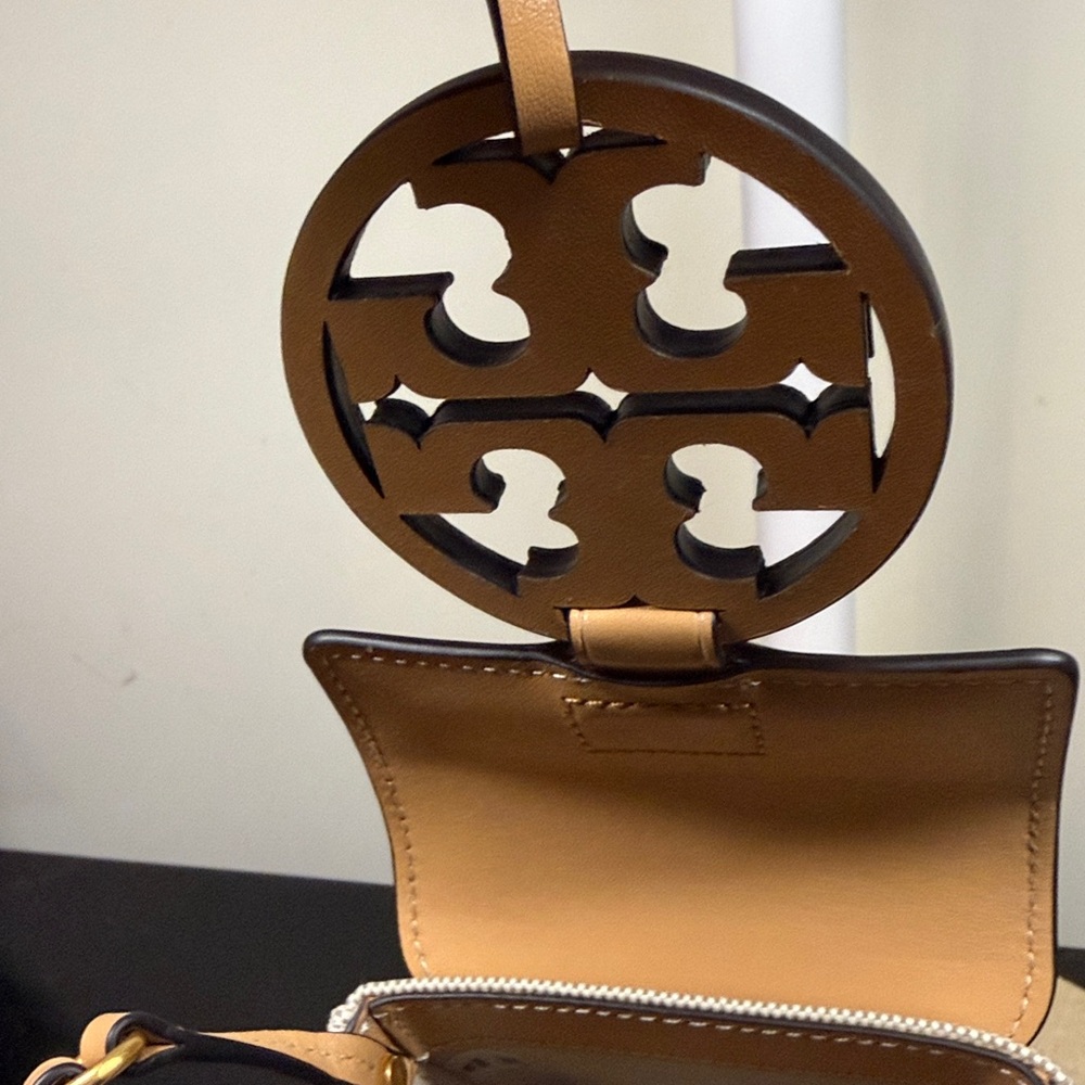 Tory Burch Miller Natural Vachetta Phone Crossbody - Picture 10 of 14